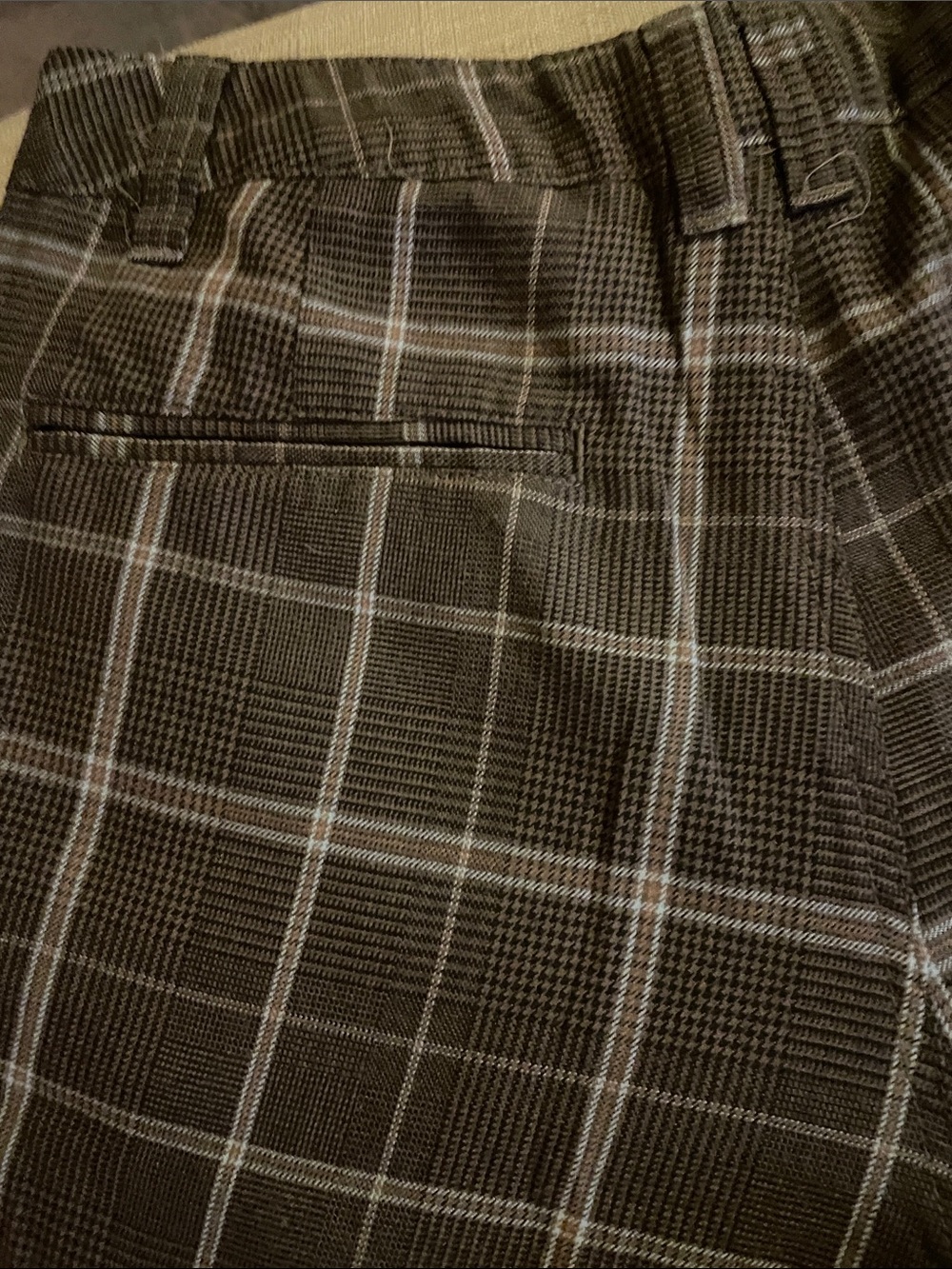 O'Neill Men's Brown Plaid Flat Front Shorts - Picture 5 of 5